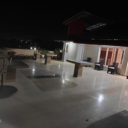 Shangrila Homestay Джорхат Экстерьер фото