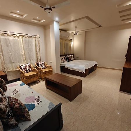 Shangrila Homestay Джорхат Экстерьер фото