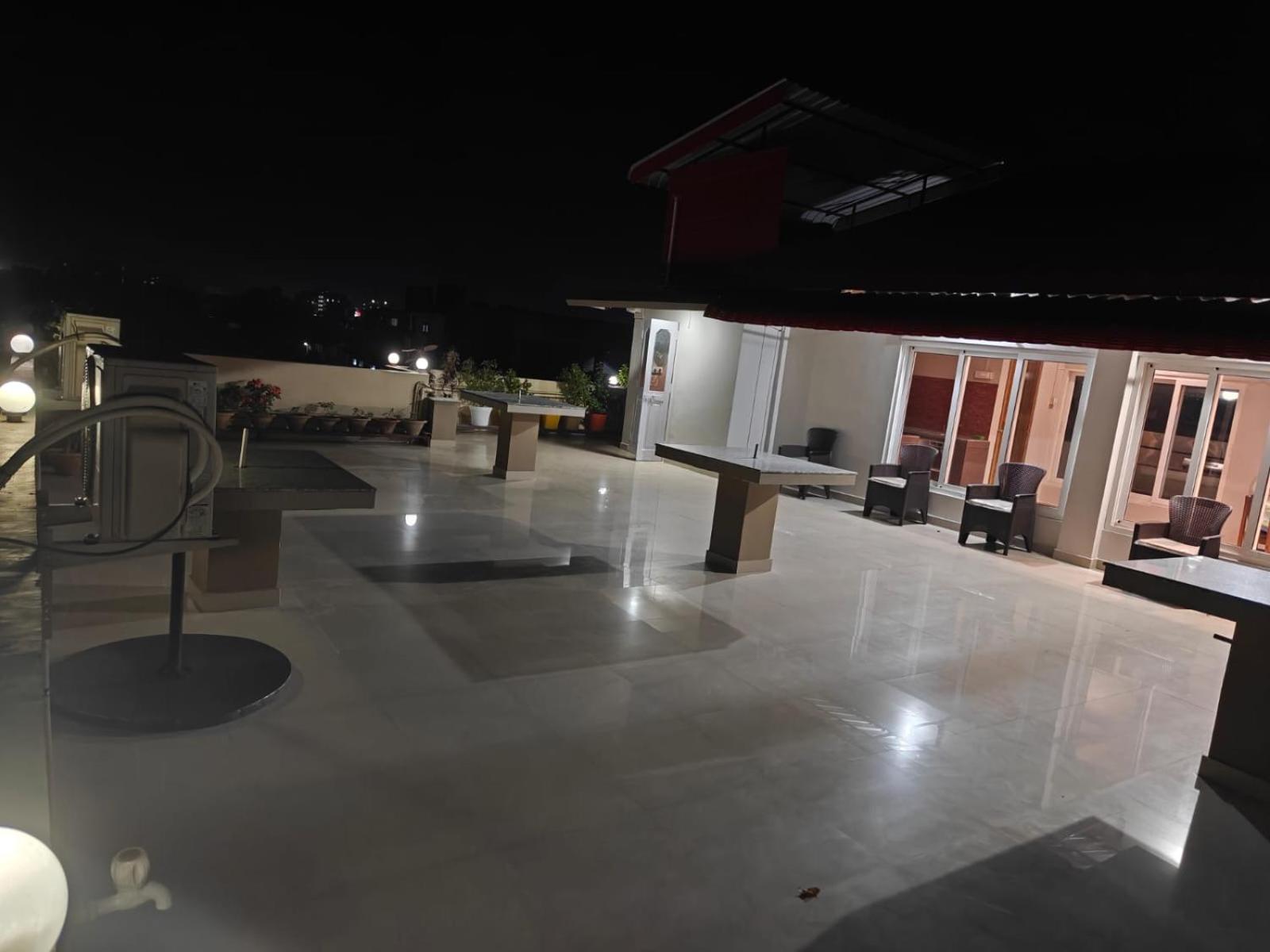 Shangrila Homestay Джорхат Экстерьер фото